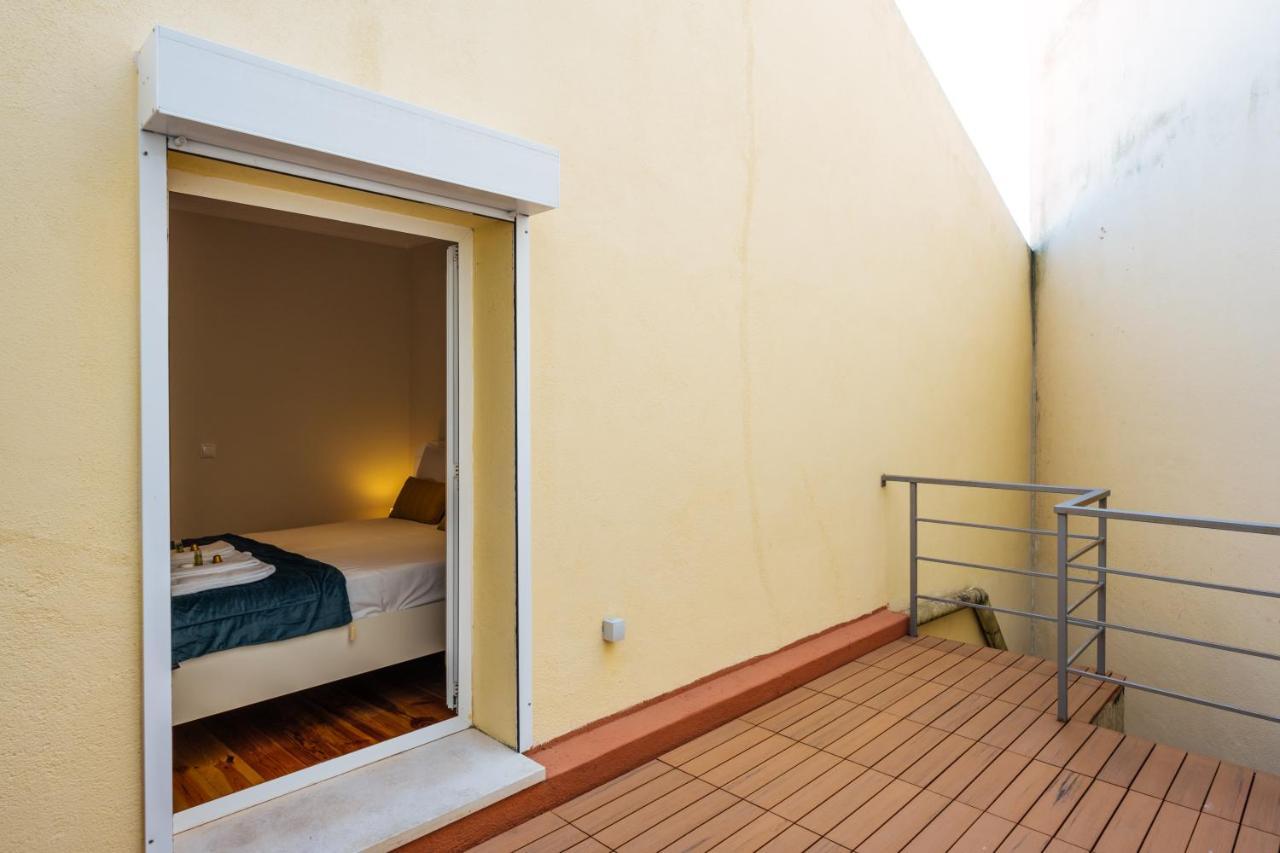 Guest house Santa Clara Lisbon